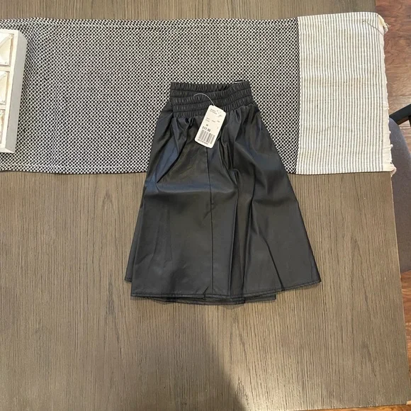 🔥$5 SALE🔥 🎉 Host Pick x2 🎉 NWT Leather Skirt - Picture 3 of 5